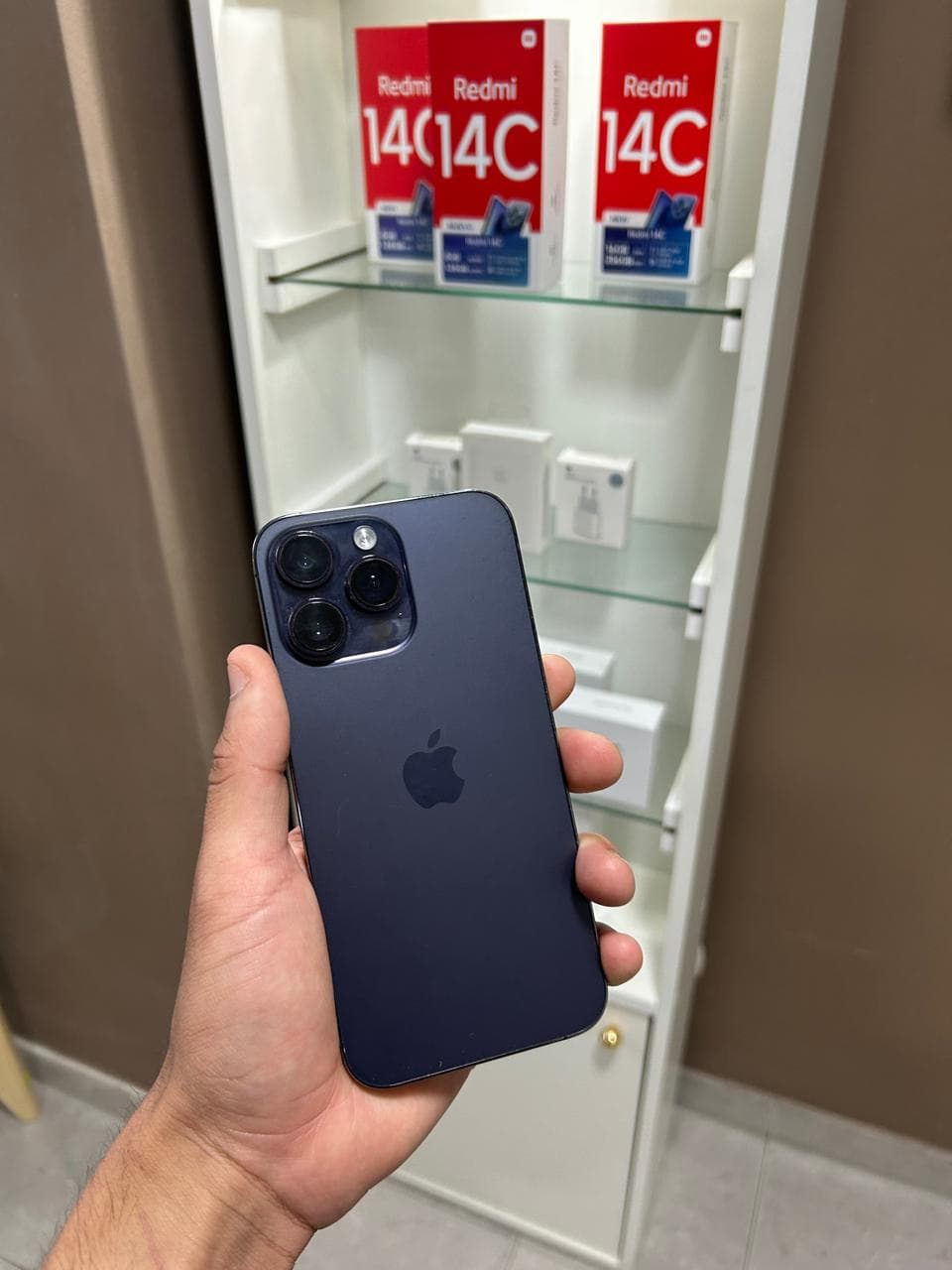 iPhone 14 Pro Max Violeta